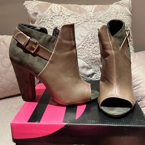 Barely Worn Peep Toe Ankle Bootie. Size 9